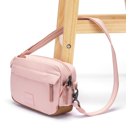 Taška Pacsafe Go Crossbody