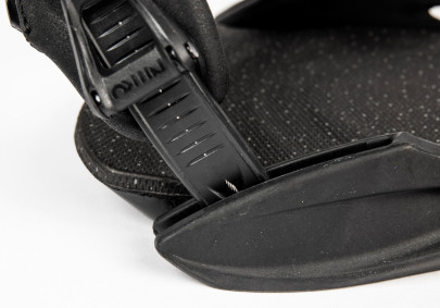 Snowboardové vázání Nitro Staxx