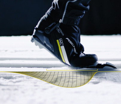 Fischer Superlite Crown X-trastiff + vázání Control Step IFP