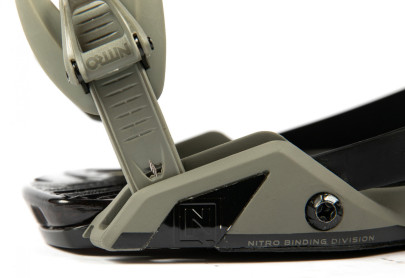 Snowboardové vázání Nitro Phantom Carver