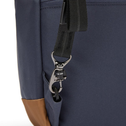 Batoh Pacsafe Go 25L Backpack