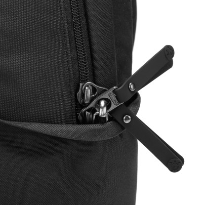 Batoh Pacsafe Go 15L Backpack