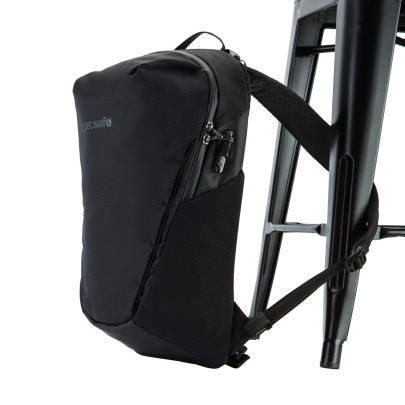 batoh Pacsafe VENTURESAFE X18