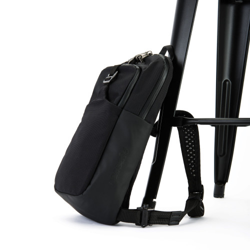 batoh Pacsafe Venturesafe X Sling Pack